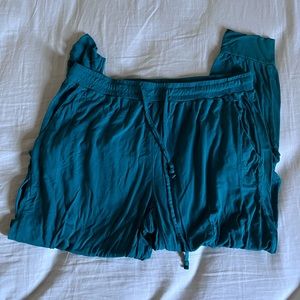 Large Kindred Bravely Everyday Lounge teal joggers